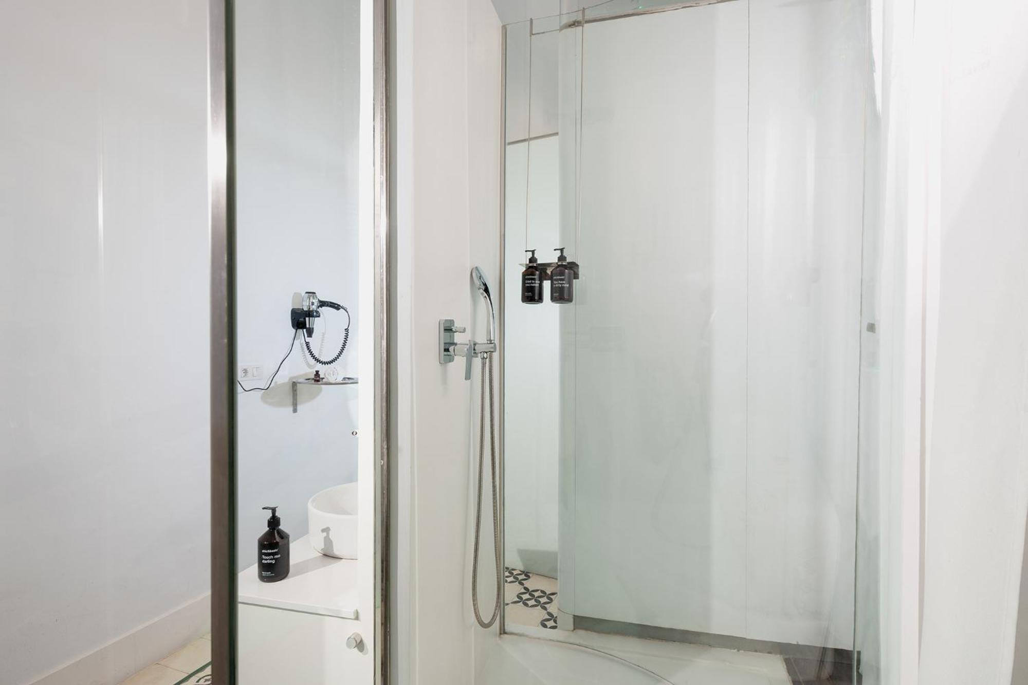 Chic & Basic Born Boutique Hotel Barcelona Luaran gambar